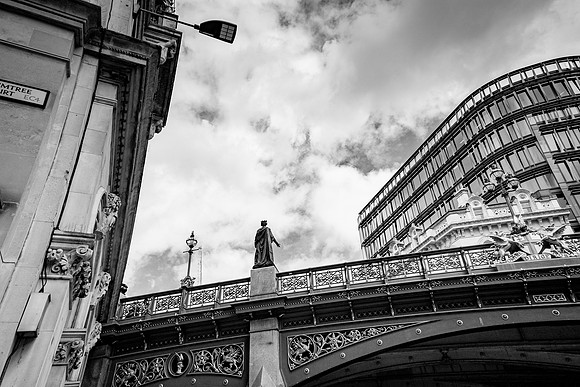 270621streetbw_20